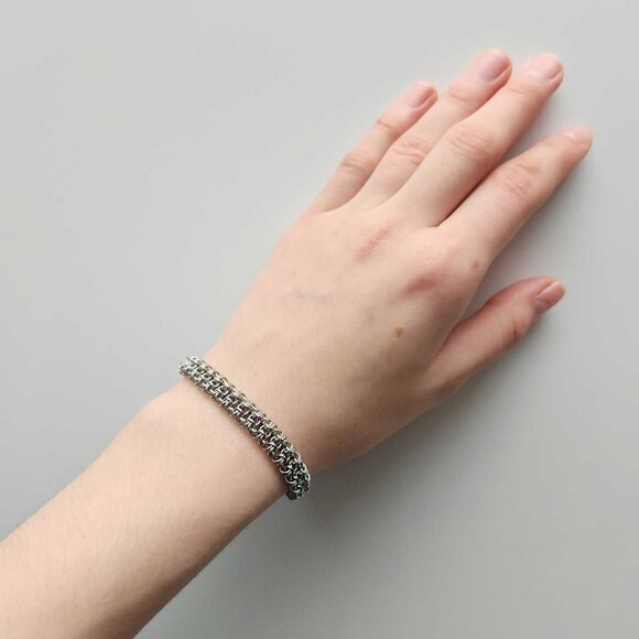 Classic everyday silver mini gridlock byzantine chain weave bracelet - Picture 2 of 13